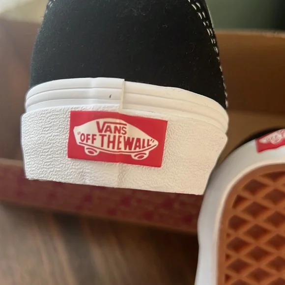 NWT Vans Shoes unisex Men’s size 7.5, Women’s Size 9. - Picture 7 of 8